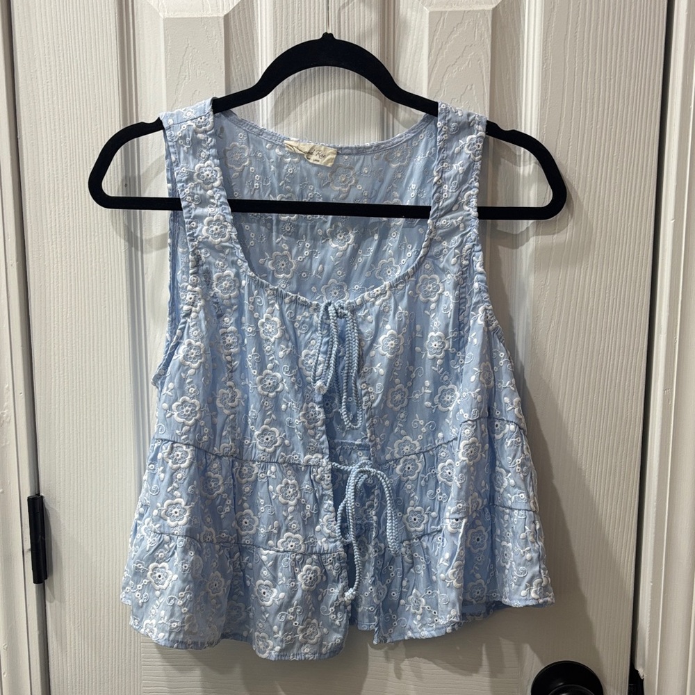 Blue Floral Sleeveless tie Top